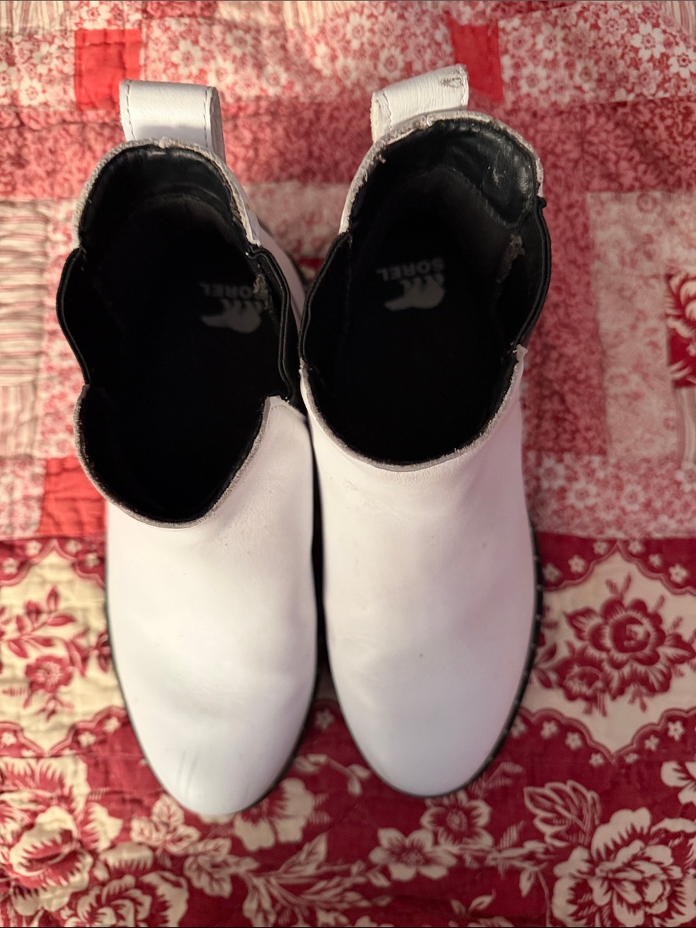 Sorel White Leather Chelsea-Style Ankle Booties